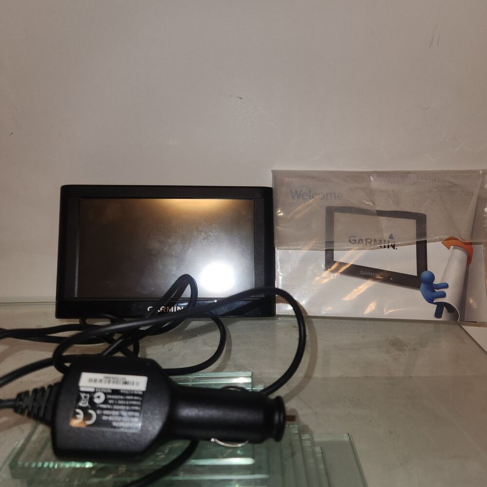 Garmin Express GPS System with Paperwork